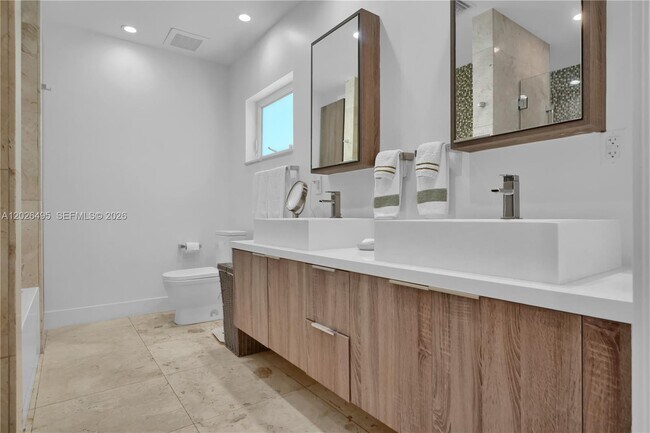 Building Photo - 6111 SW 86th St