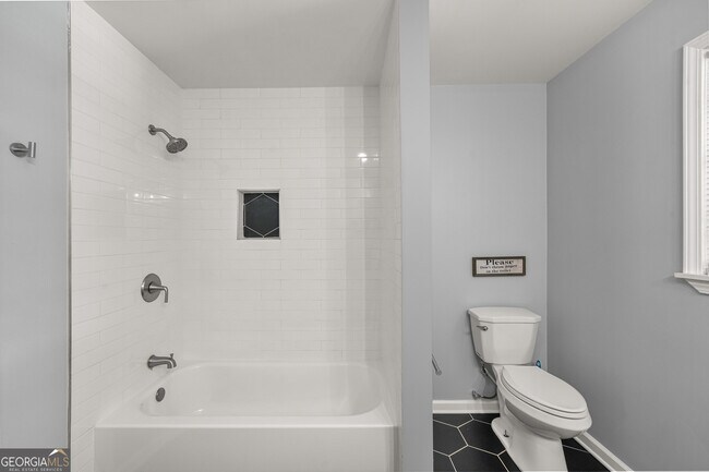 Building Photo - 626 Grayson Pkwy