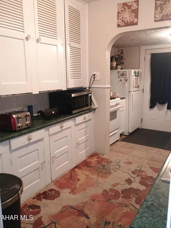 Building Photo - 106 Ruskin Dr