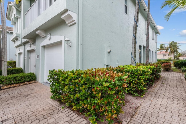 Building Photo - 3067 Laurel Ridge Cir