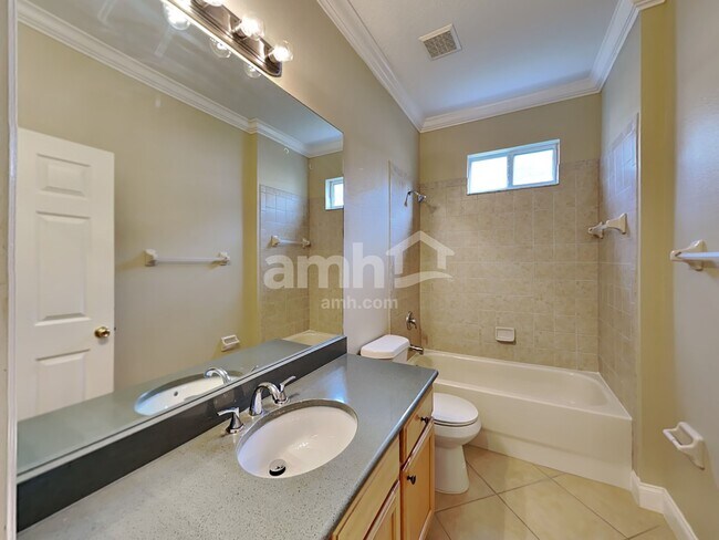 Building Photo - 8346 Old Town Dr