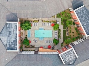 Building Photo - 1000 Providence Pl
