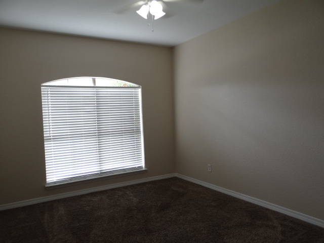 Building Photo - 26222 Avoyelles Ave