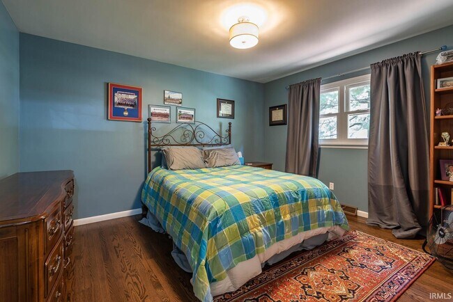 Building Photo - 1708 E Windsor Dr