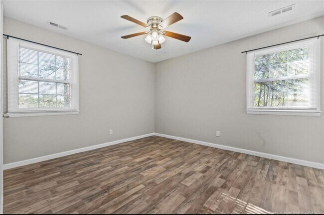 Building Photo - 216 Treadway Ct