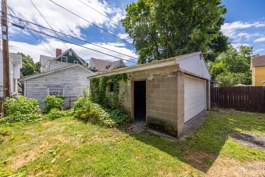 Building Photo - 78 Boardman St