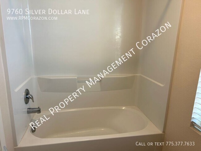 Building Photo - 9760 Silver Dollar Ln