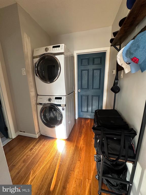 Building Photo - 221 W Chester Pike