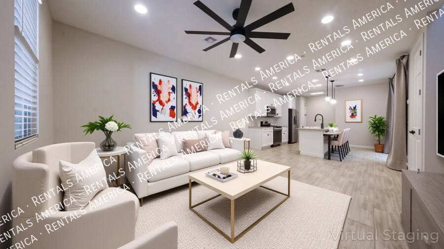 Building Photo - 2858 N Evergreen St