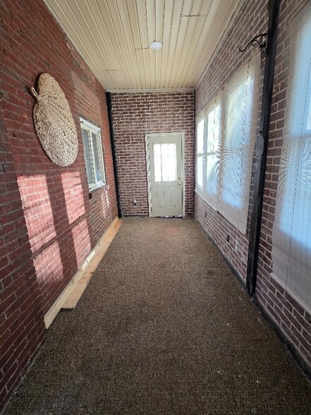 Building Photo - 2827 Horseshoe Pike