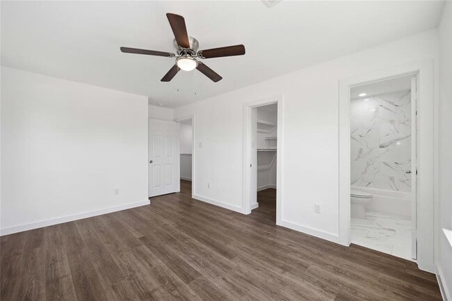 Building Photo - 1056 North Ln