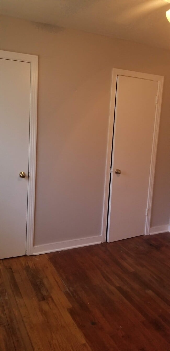 Building Photo - 124 Pecan Street