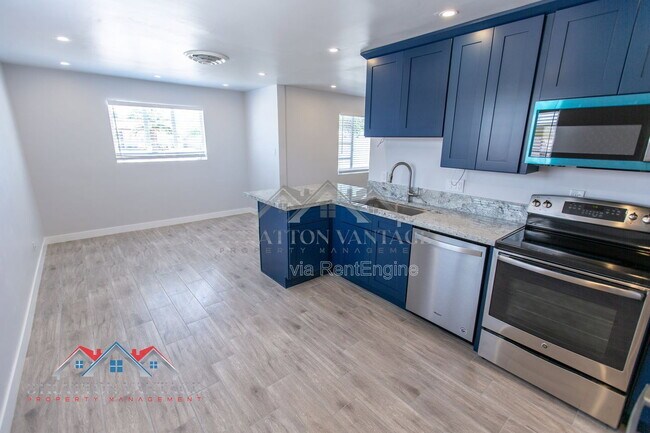 Building Photo - 2912 W Butler Dr