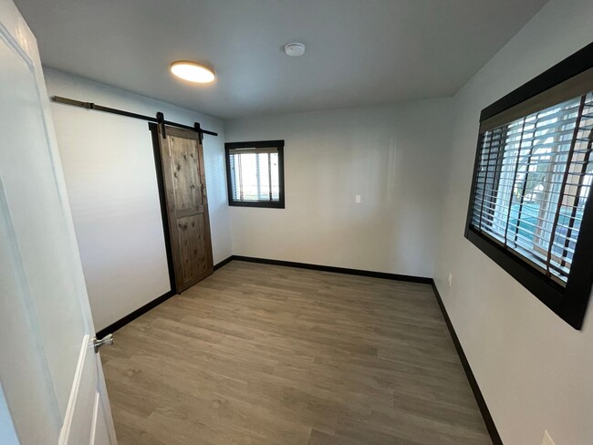 Building Photo - 2320 D Ave