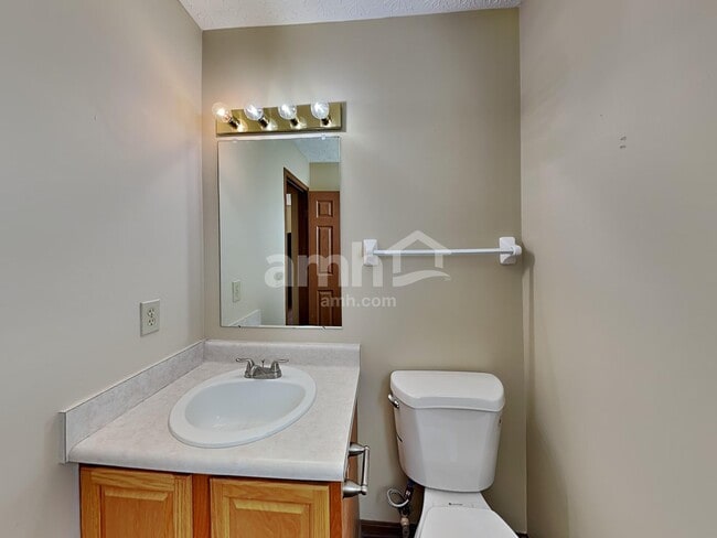 Building Photo - 160 Harvard Loop