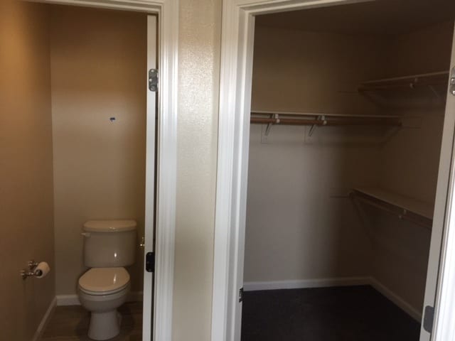 Building Photo - River Oaks Home For Rent