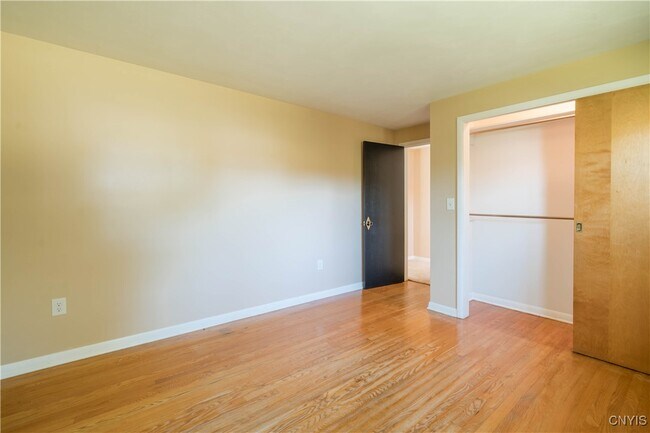 Building Photo - 8810 Seneca Ave