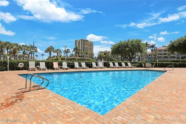 Building Photo - 1141 S Collier Blvd