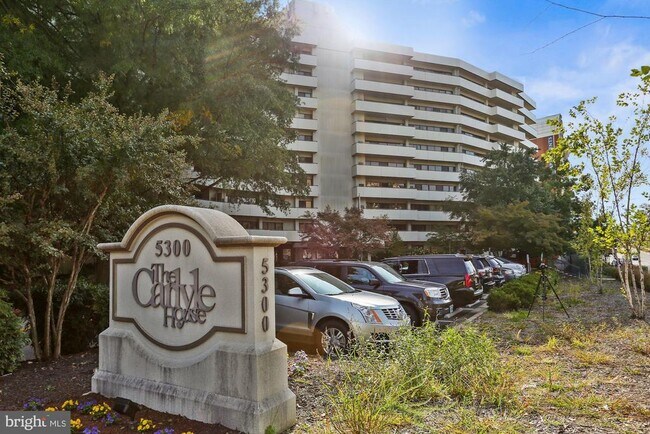 Building Photo - 5300 Columbia Pike