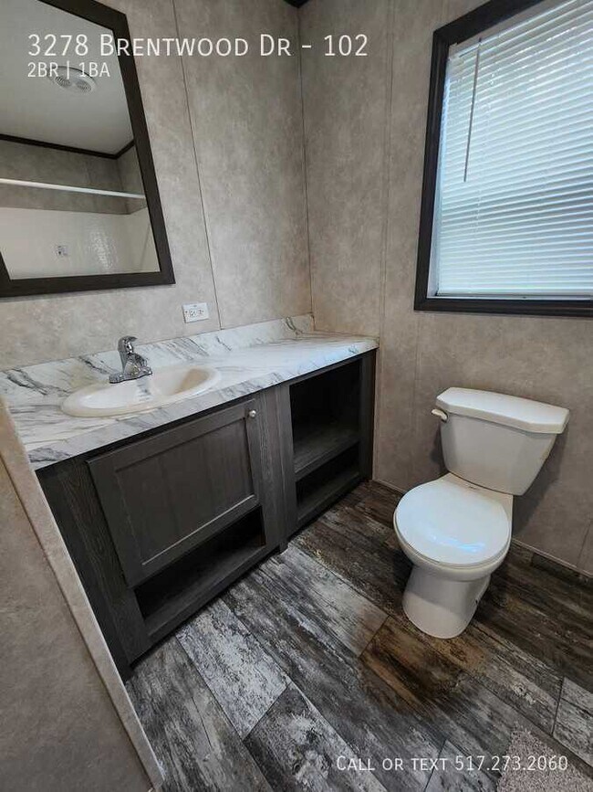 Building Photo - 3278 Brentwood Dr