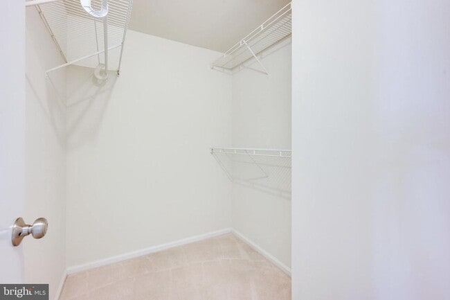 Building Photo - 5981 Havener House Way