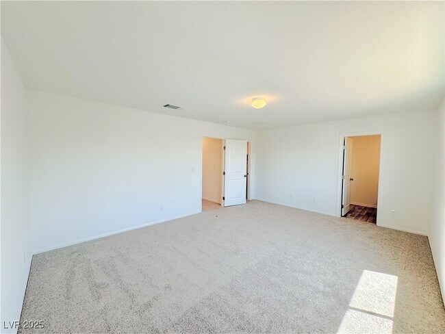 Building Photo - 6035 Swift Lariat St