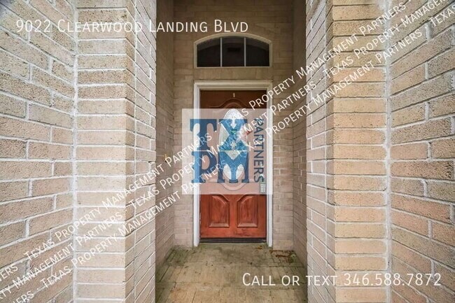 Building Photo - 9022 Clearwood Landing Blvd