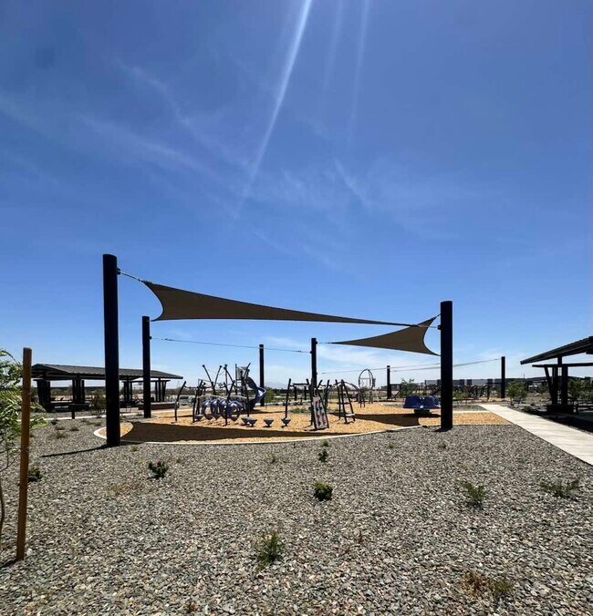 Building Photo - Waddell