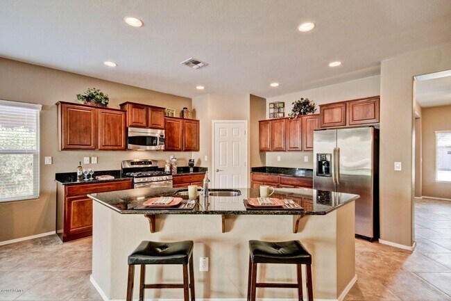 Building Photo - Gorgeous 4 Bed single level home at  Fireside - Norterra