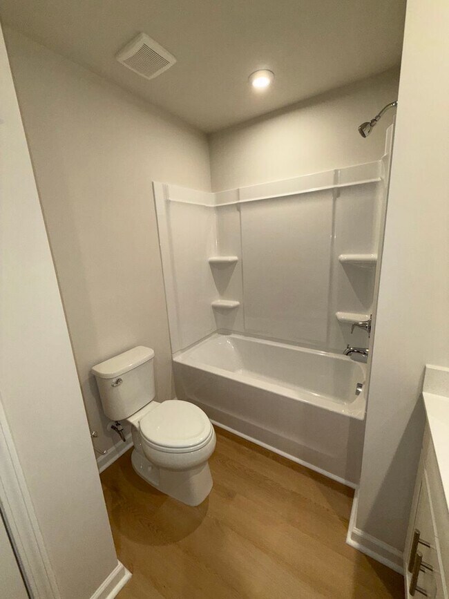 Building Photo - 3099 Blenheim Ct