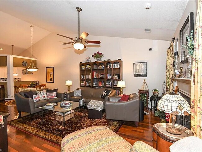 Building Photo - Lease OR Lease to Own