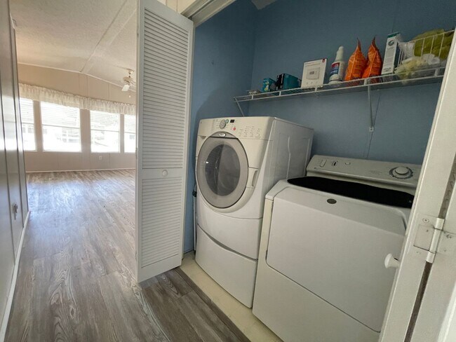 Building Photo - 2 BR 2 BATH Annual Rental in Barefoot Bay Available JUNE 2025