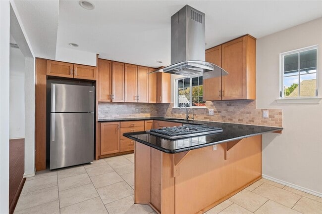 Building Photo - 1801 Broken Shoe Cove