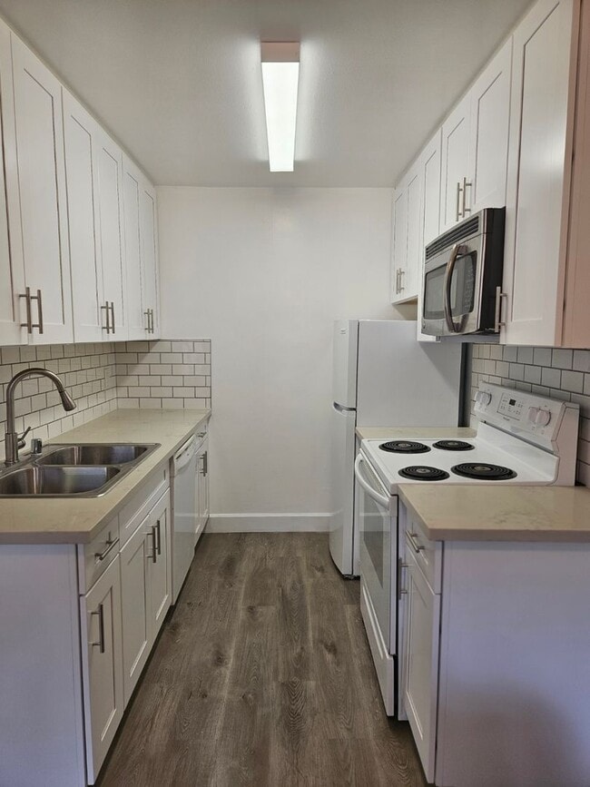 Building Photo - Remodeled 2 bedroom 1 bath condo in heart of Santa Clara