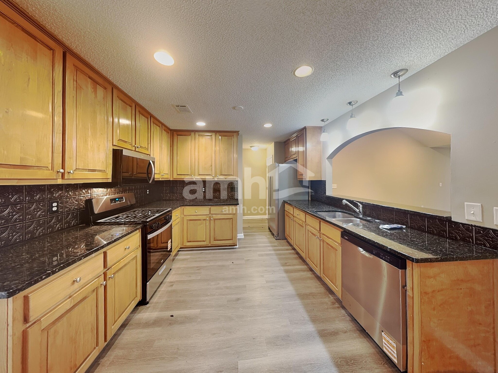 Building Photo - 2075 Reserve Pky