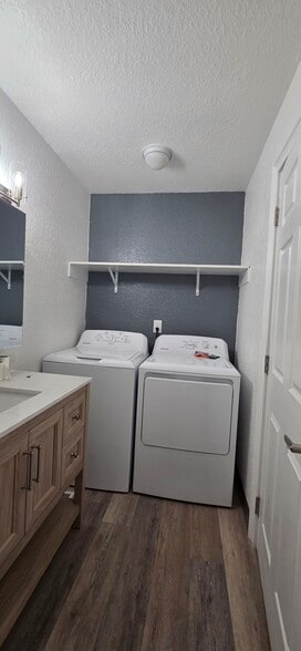 Building Photo - 267 Patterson St