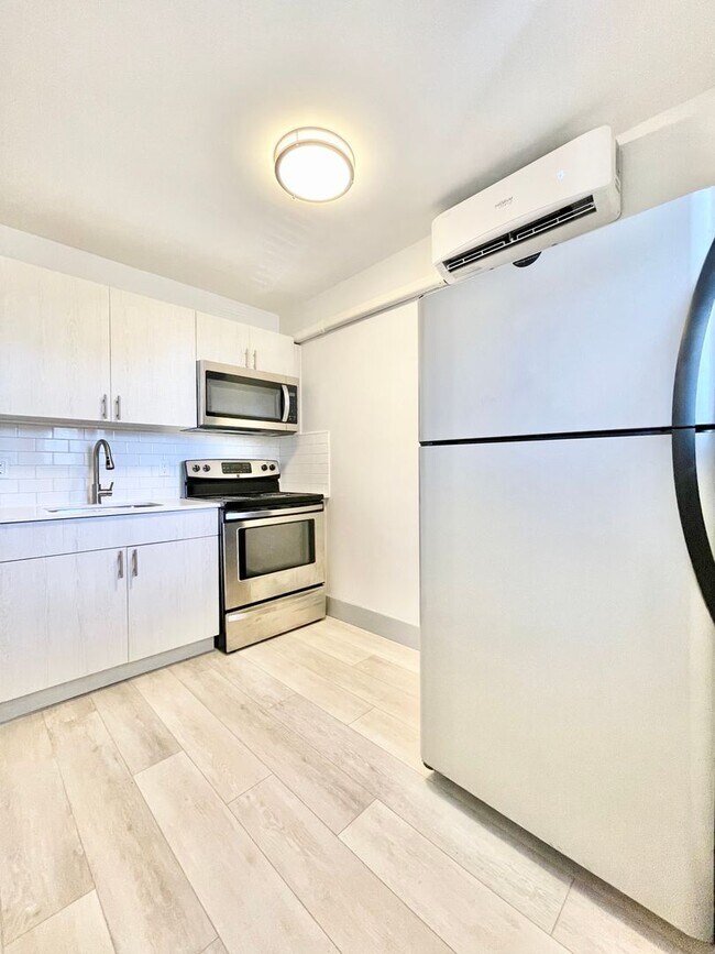 Interior Photo - 1231 NW 58 Ter
