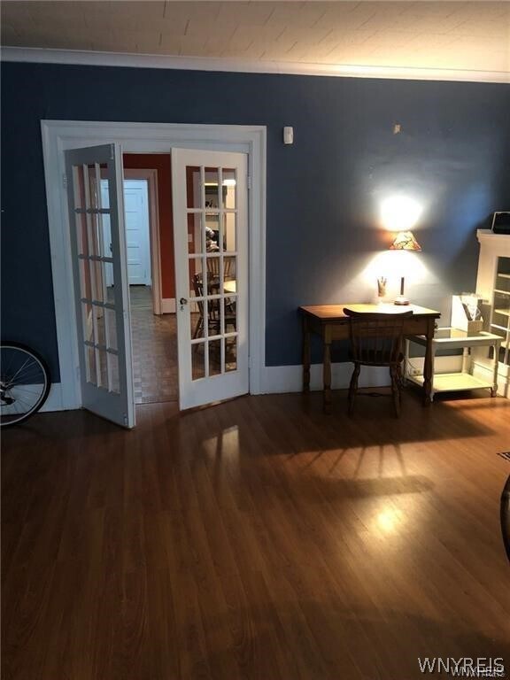 Building Photo - 581 Richmond Ave