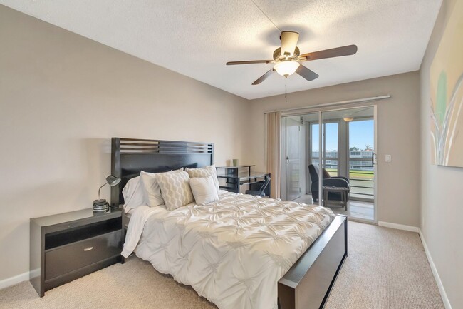 Building Photo - 4049 Wolverton C