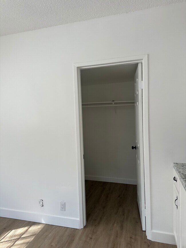 Building Photo - 9036 Carson St