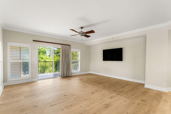 Building Photo - 1732 W County Hwy 30A