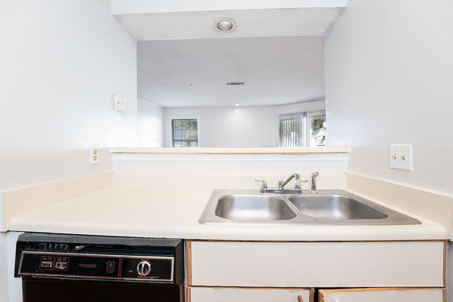 Building Photo - 414 Ridge Creek Dr