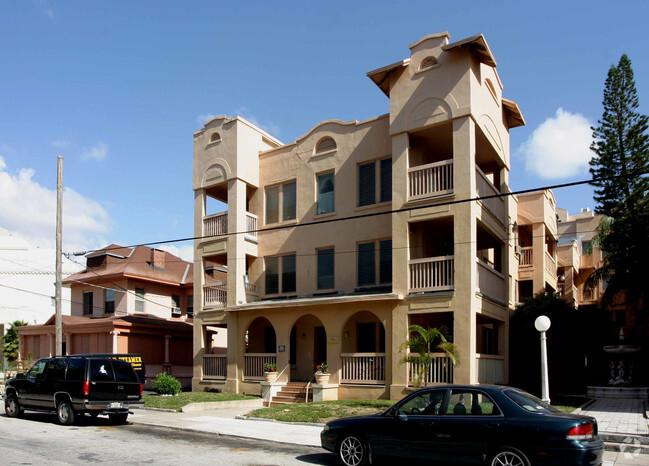 Building Photo - Temple Court