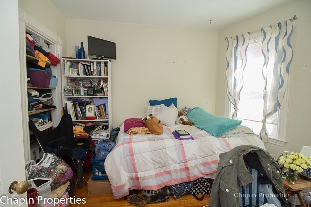 Building Photo - 66 Chestnut St