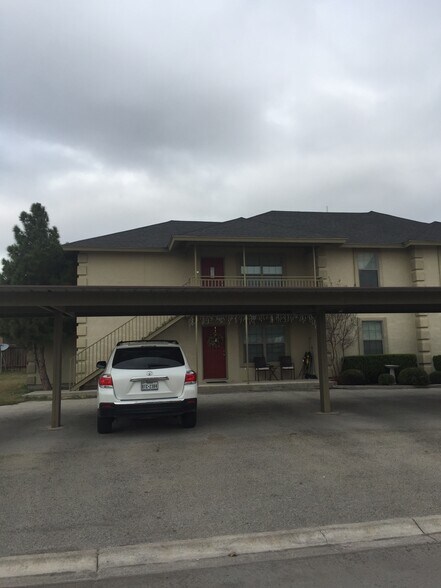 Primary Photo - 121 Ramon Cardenas Dr