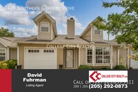 Building Photo - 1429 Southern Gardens Dr