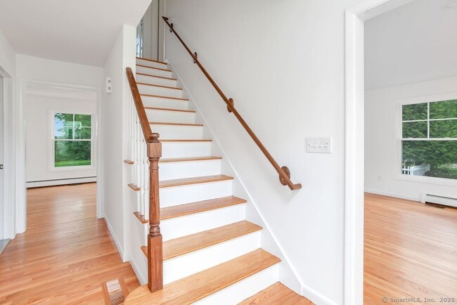 Building Photo - 214 Mixville Rd