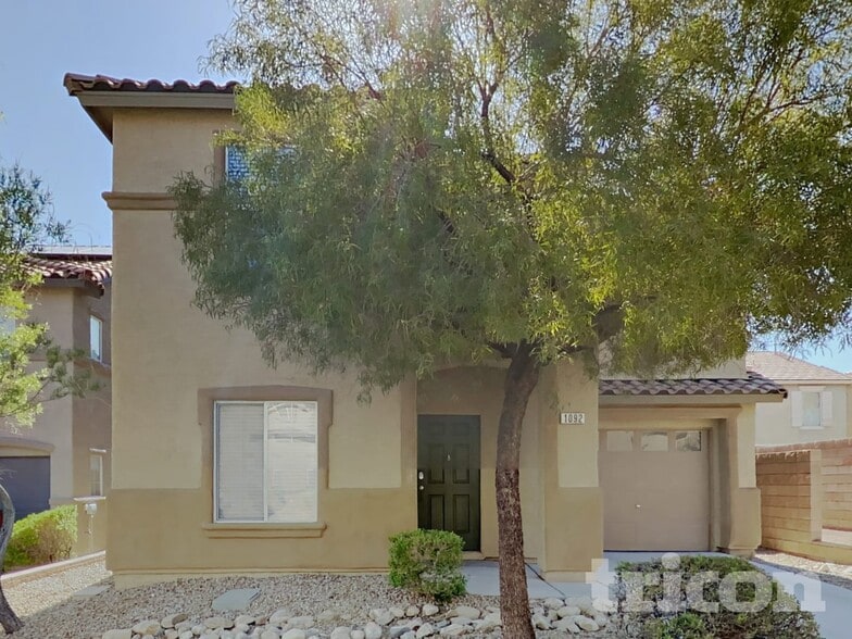 Building Photo - 1092 Country Coach Dr