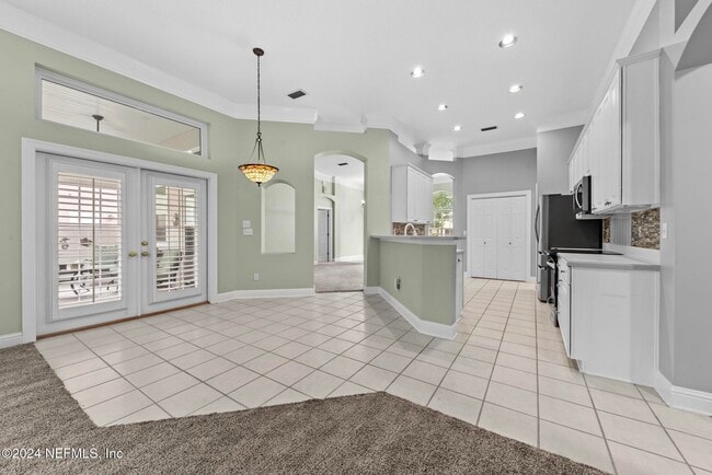 Building Photo - 7851 Heather Lake Ct E