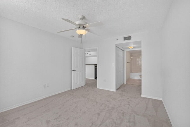 Building Photo - 1801 N Flagler Dr